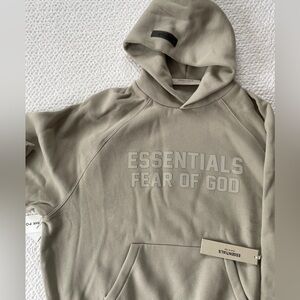 Essentials Fear of God Hoodie NWT